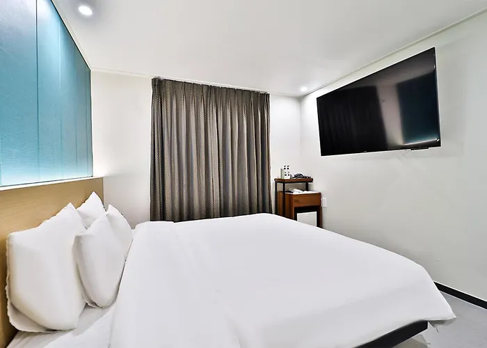 Calm Rest Sasang Motel 2*