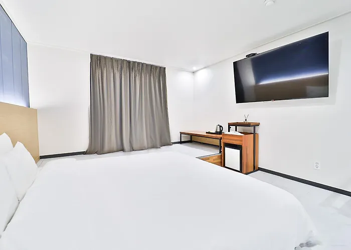 Calm Rest Sasang Motel 2*